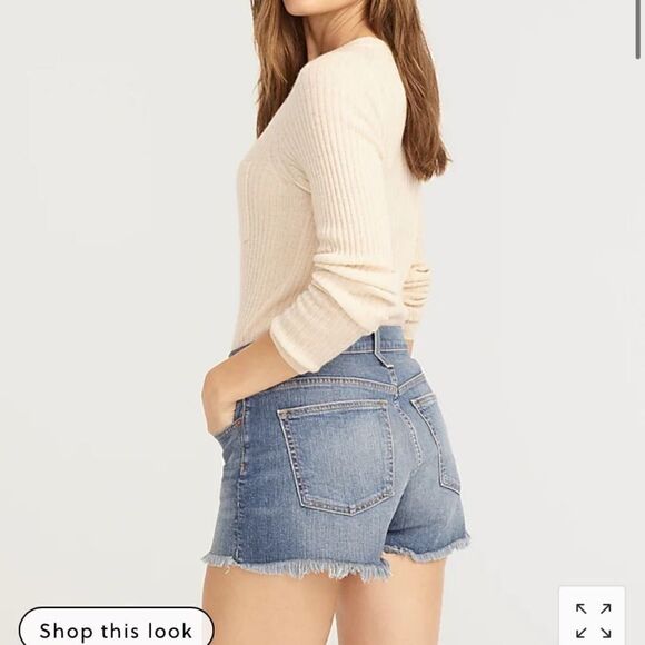 J. Crew Mid-rise denim short in Squash wash - Picture 4 of 7